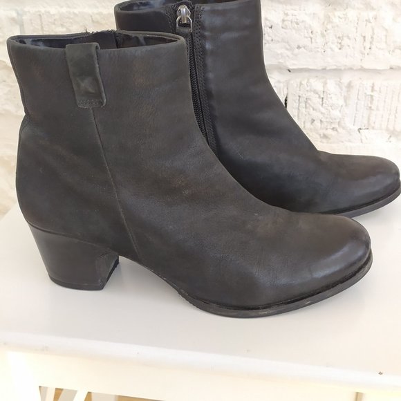 Ecco Booties - Picture 6 of 6